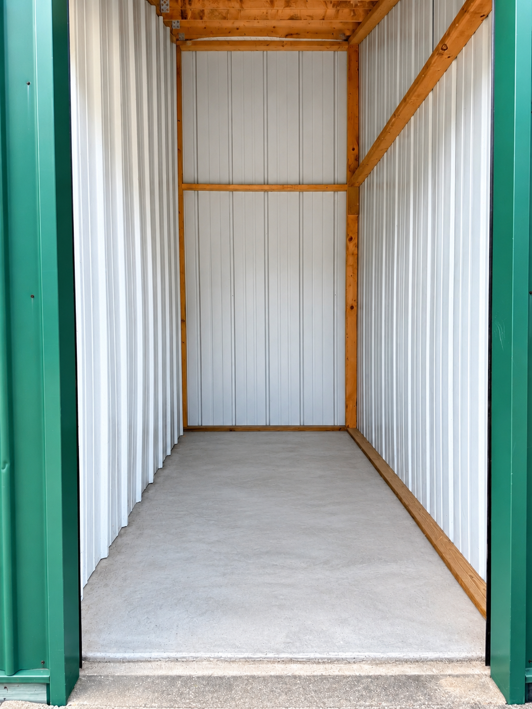 5x10 storage unit at Washington Self Storage